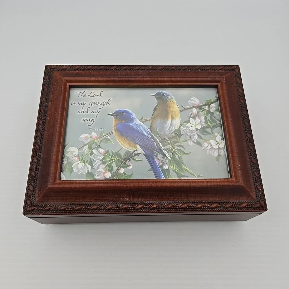 Cottage Garden Watchful Birds Woodgrain Music Box Amazing Grace Exodus 15:2